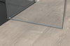 Cabine d’angle avec porte pivotante sur panneau fixe NT403