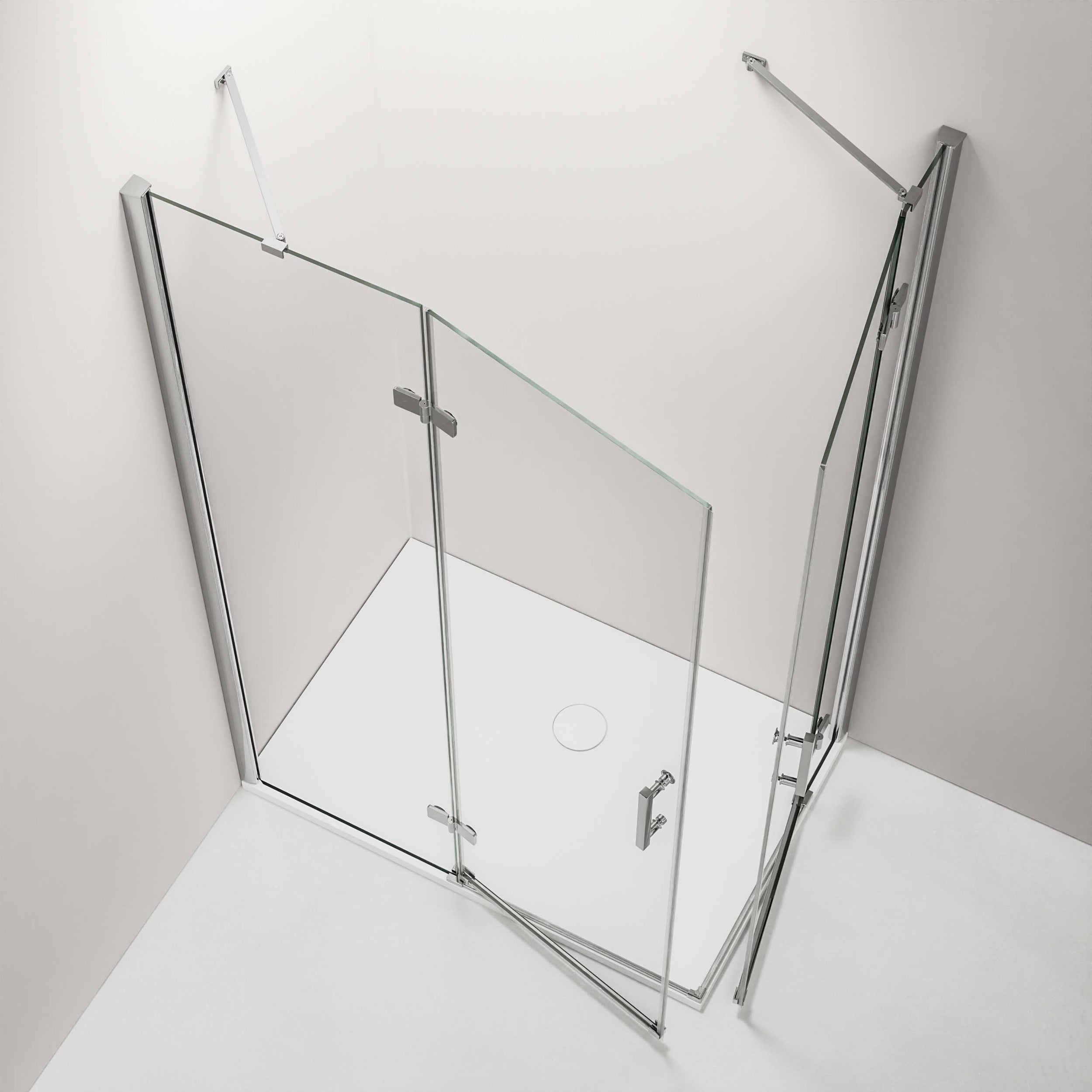 Corner shower with hinged doors DX407